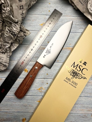 11051 MASAHIRO MSC MS-300 Нож кухонный Сантоку 165мм, нерж.сталь MBS-26, рук. Pakkawood