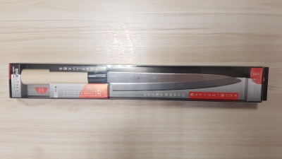 DKT-S35 DAIMON-YA Нож кухон. Янагиба 200 мм, Молибден-Ванадиевая сталь, одностор.заточ.,рук.магнолия